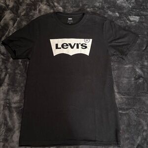 Men’s Levi’s Logo Graphic Tee - Size SM
